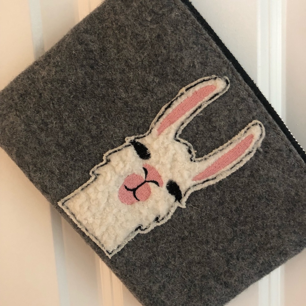 Lama Wristlet